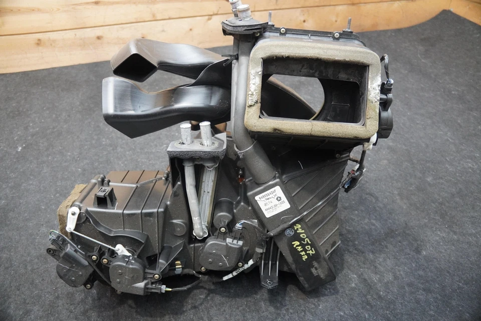 Conjunto de carcasa de caja de núcleo de calefacción de aire acondicionado HVAC 04865642AF OEM Dodge Viper SRT10 2004 Foto 3 de 4