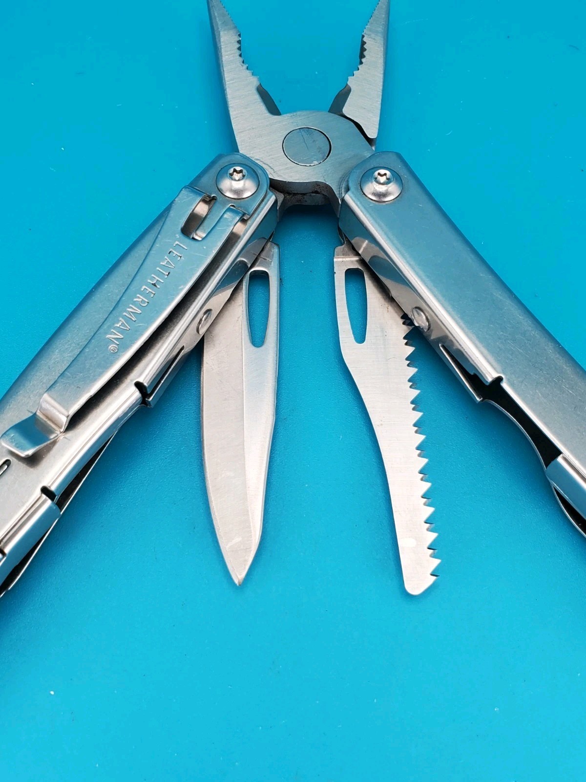 Leatherman Sidekick Multi-Tool, Knife, Pliers, Saw, Stainless!