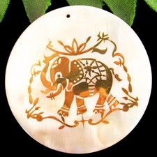 Natural White Shell Elephant Round Pendant Bead 60x2mm H09728