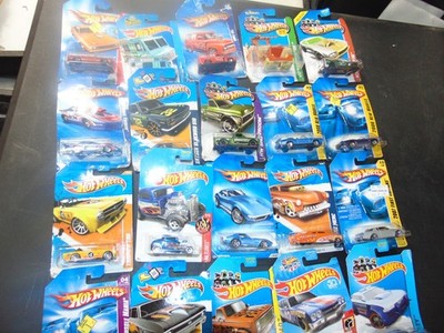 20 Hot Wheels New In Packages Possibly Older    Lot20zz