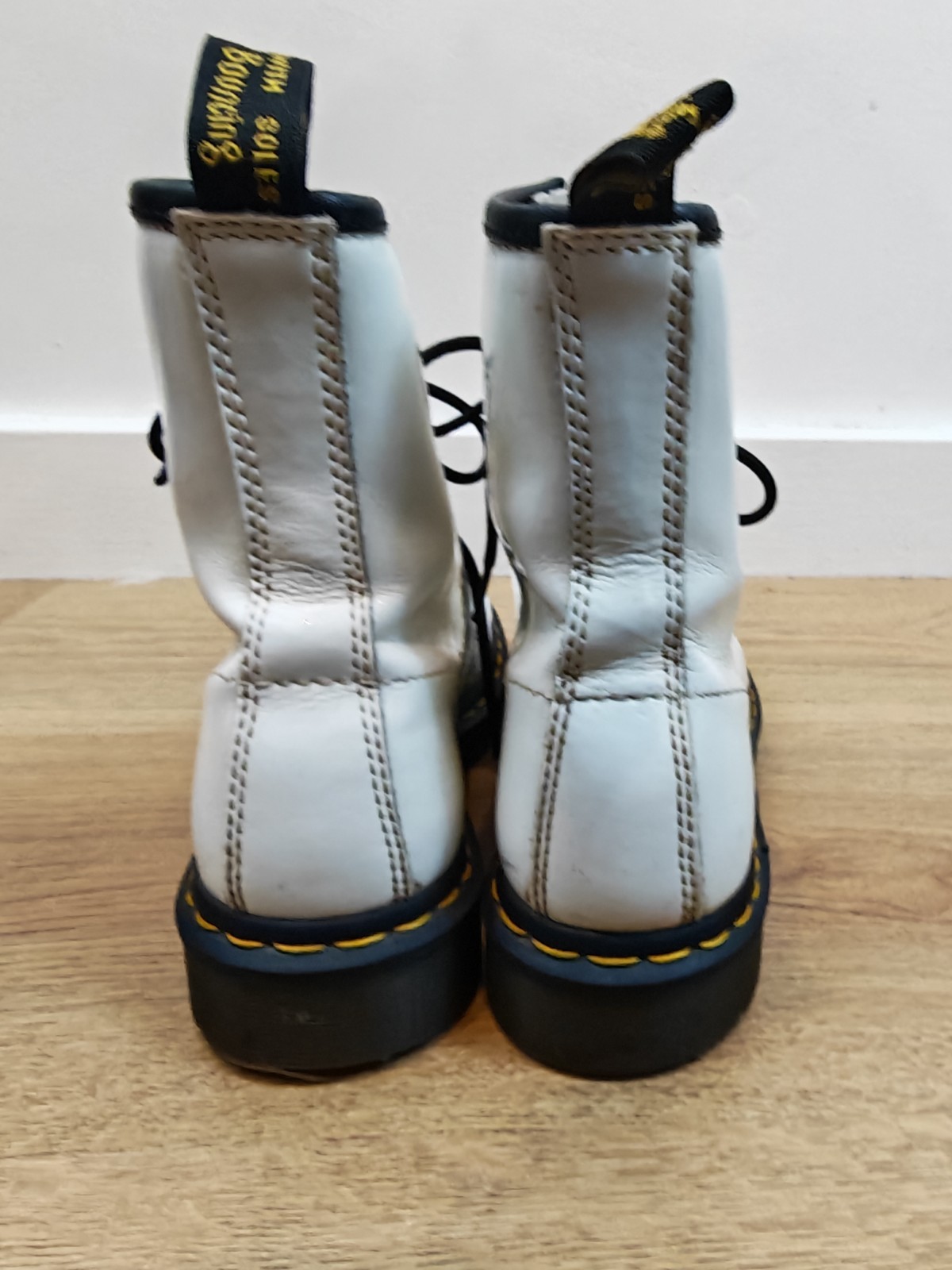 Dr. Martens 1460 White Patent Lamper Leather Lace Up Boots UK 5 EU 38 Women's image 3