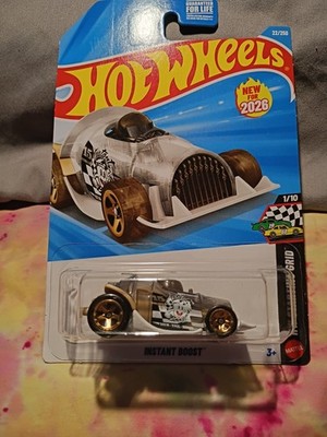 Hot Wheels  Instant Boost  Starting Grid 1:64 Diecast Car Silver Black Gold 2026