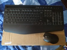 Backlit Wireless Keyboard and Mouse with USB Port