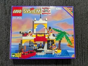 LEGO Imperial Guards: 6263 Imperial Outpost with Instructions and Box