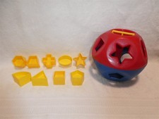 Vintage Tupperware O Ball Toy Blue Red Shape Sorter 9 Shapes