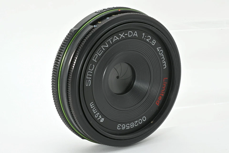 SMC Pentax DA 40mm f/2.8 Limited Pancake AF Lens with Hood MH-RC 49mm A 2665127 - Image 4 of 4