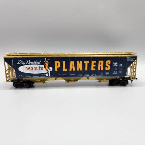 Tyco HO Scale Planters Peanuts 3-Bay Covered Hopper Freight Train Car C-8 - Picture 3 of 10