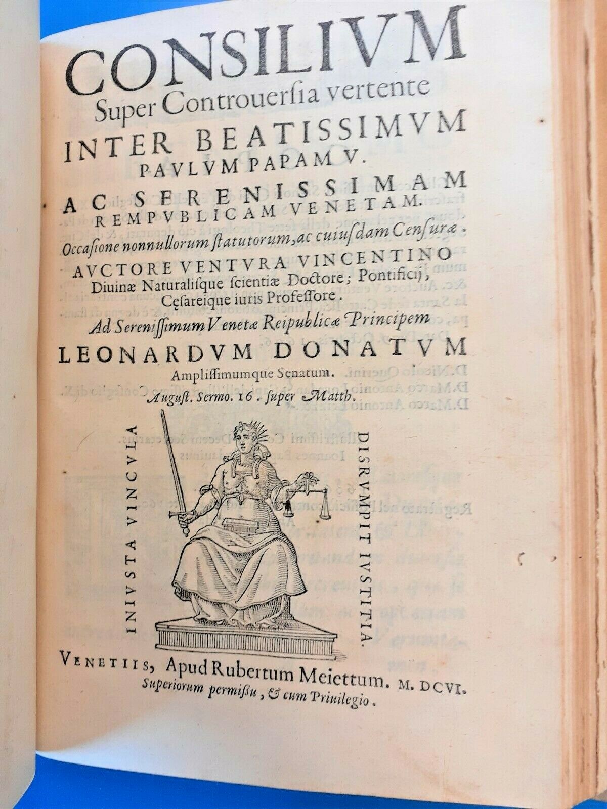 Foto 10 di 12