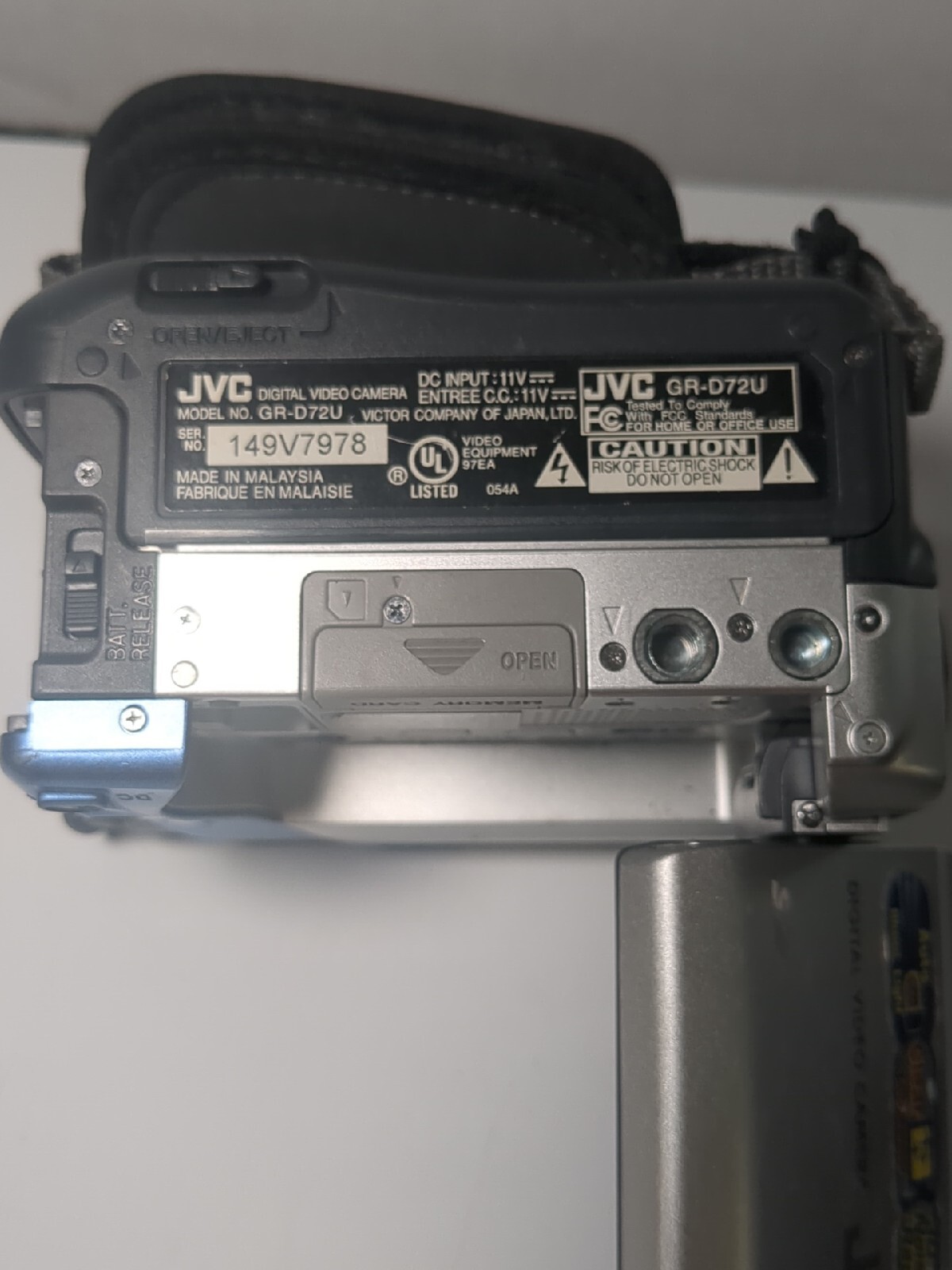 Please Read JVC GRD72U Mini DV Hybrid Digital Video Camera Camcorder