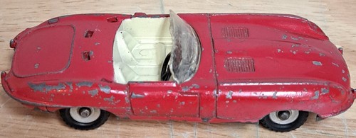 DINKY TOYS JAGUAR E TYPE # 120 VINTAGE DIECAST - Picture 3 of 5