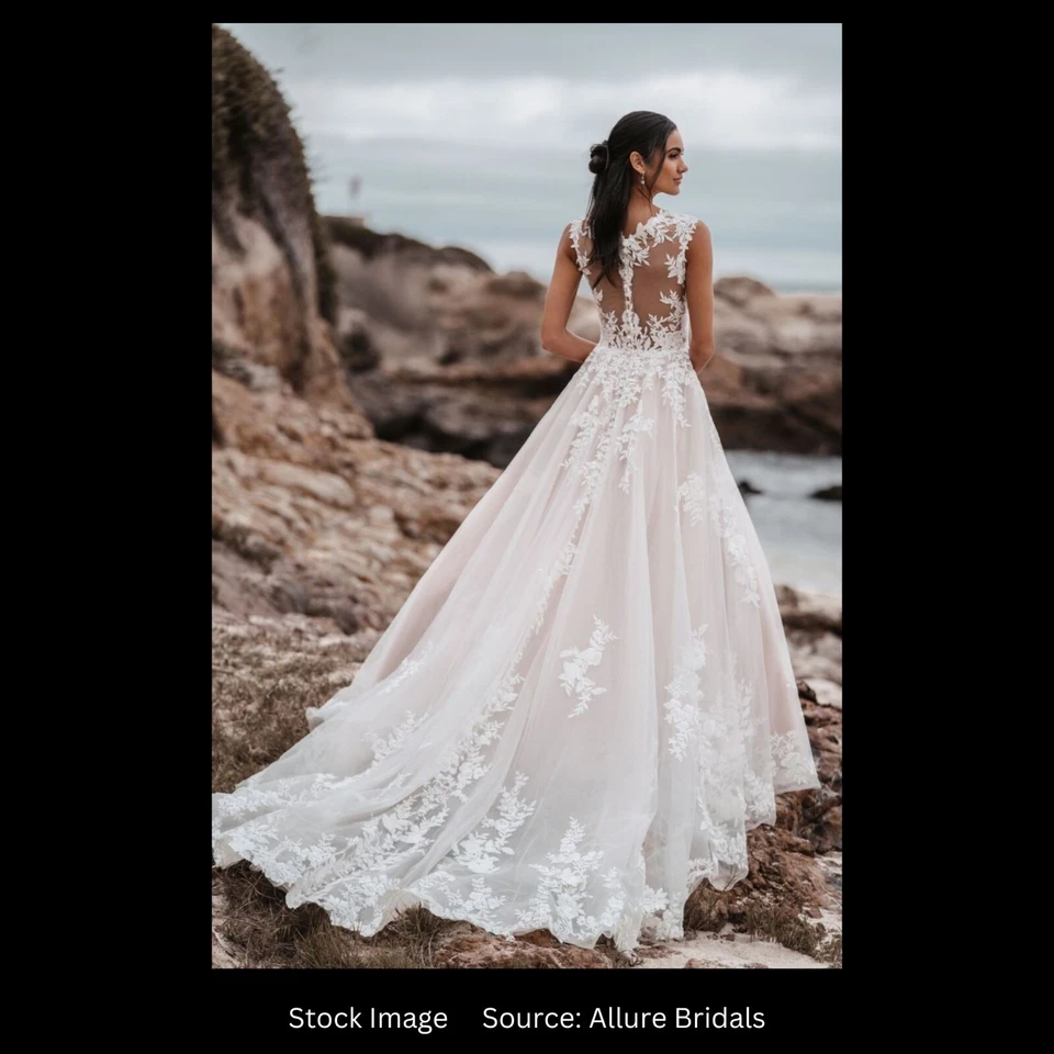 Allure 新娘婚礼礼服全新带标签从未穿过或风格 '9912' — 第 2/4 张图片