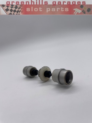 Greenhills Scalextric A1 GP Hinterachse & Räder - gebraucht - P8589