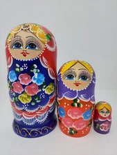 3 Russian Beautifully Hand Painted Wooden Nesting Dolls Flowers Blonde