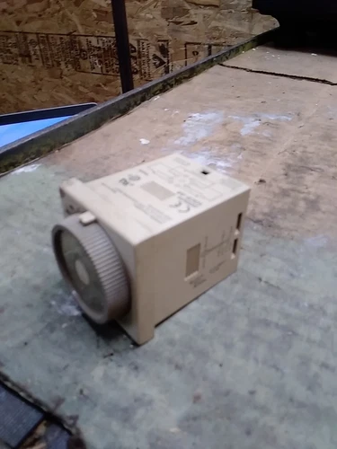 Omron H3CR-A8 Timer Modules