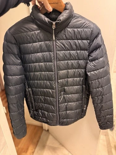 TUMI PAX Down Packable Puffer Jacket Mens S With Travel Pillow Feature Navy - product listing photo