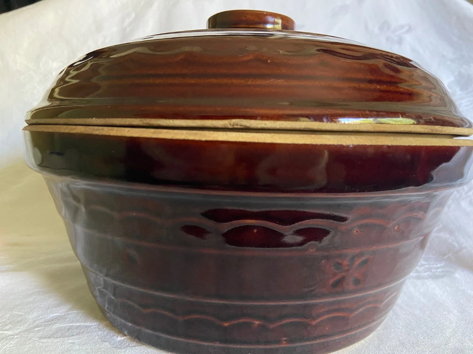 Vintage 1930's Marcrest Pottery Daisy Dot Brown Dutch Oven-Casserole- Bean Pot