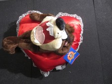 VTG 1998 Warner Brothers Looney Tunes Plush 12  Tasmanian Devil Laying On Heart