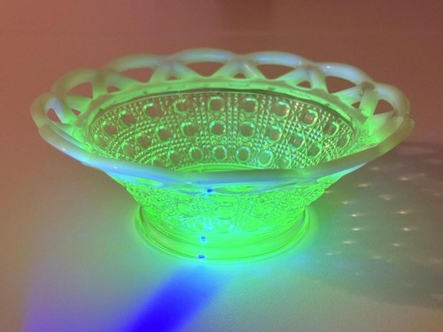 Green Uranium Vaseline Imperial Glass Katy Opalescent White Lace Edge Bowl
