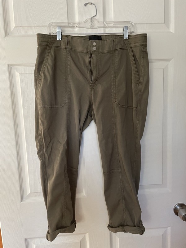 WHITE HOUSE BLACK MARKET olive green cropped midrise cargo pants womens size 14S