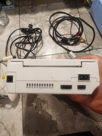 SEGA Dreamcast White Console HKT-3020 NTSC-U/C w/ 2 Controllers, Memory Card