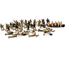 Vintage Plastic Toy Soldiers Lot Army Figures WWII Accessories