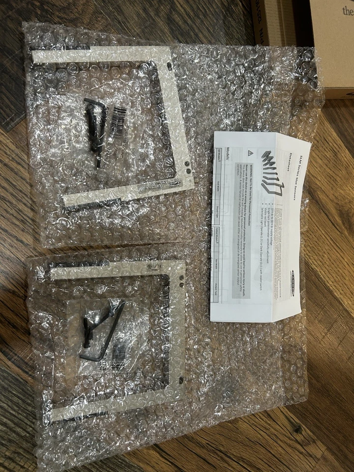 Juego de 2 Banner SLM120P6Q Sensor Ranura Metal 74986 Nuevo Foto 2 de 3