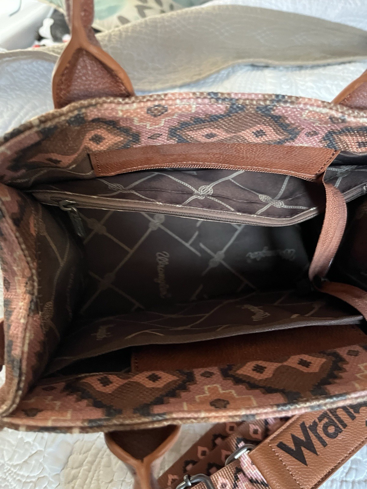Wrangler Western Aztec Geometric Pattern Tote Bro… - image 4