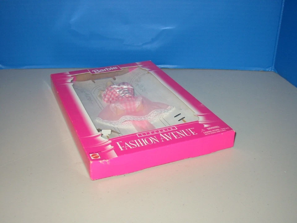 Conjunto de lencería Barbie Fashion Avenue #14292 rosa y blanco Gingham Bustier nuevo en caja 1996 Foto 3 de 4