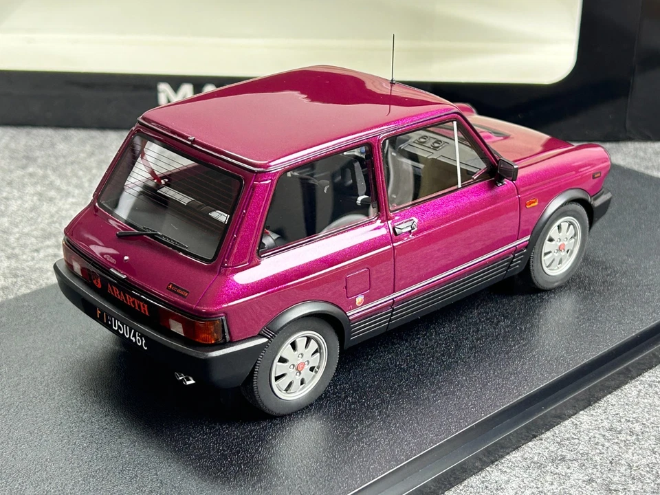 MAXIMA 1/18 1984 AUTOBIANCHI A112 ABARTH VII-SERIES Metallic Pink - Image 3 of 4