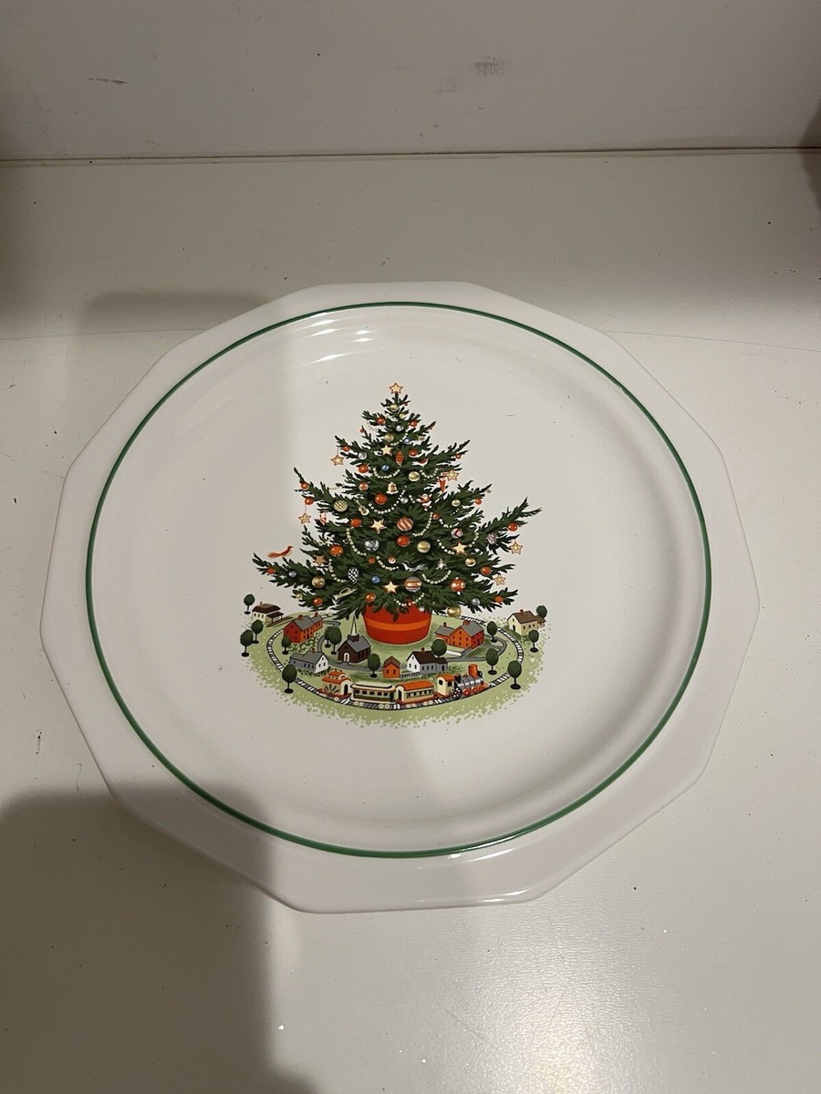 Pfaltzgraff Christmas Heritage Tree Train 10” 1/4 Dinner Plate