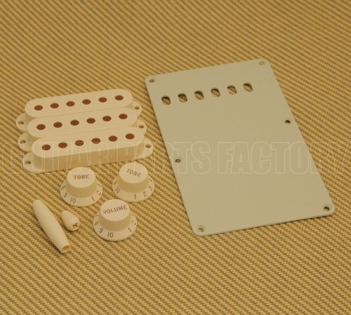 099-1368-000  Fender Stratocaster Aged White Accessory Kit Strat Knobs & Covers