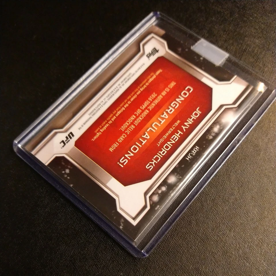 #2/8 Johny Hendricks Ruby Gear Relic Card 2016 Topps UFC Knockout mma red SP - Image 4 of 4