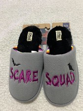 Dluxe by Dearfoams Women Size 2/3 "Scare Squad" Memory Foam Gray Fleece Slipper