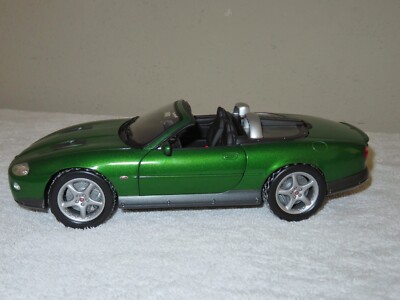 007ボンドカー Jaguar XKR Roadster 1/18JOYRIDE JAMES BOND 007 JAGUAR XKR 1:18 BEANSTALK OPENING DOORS HOOD