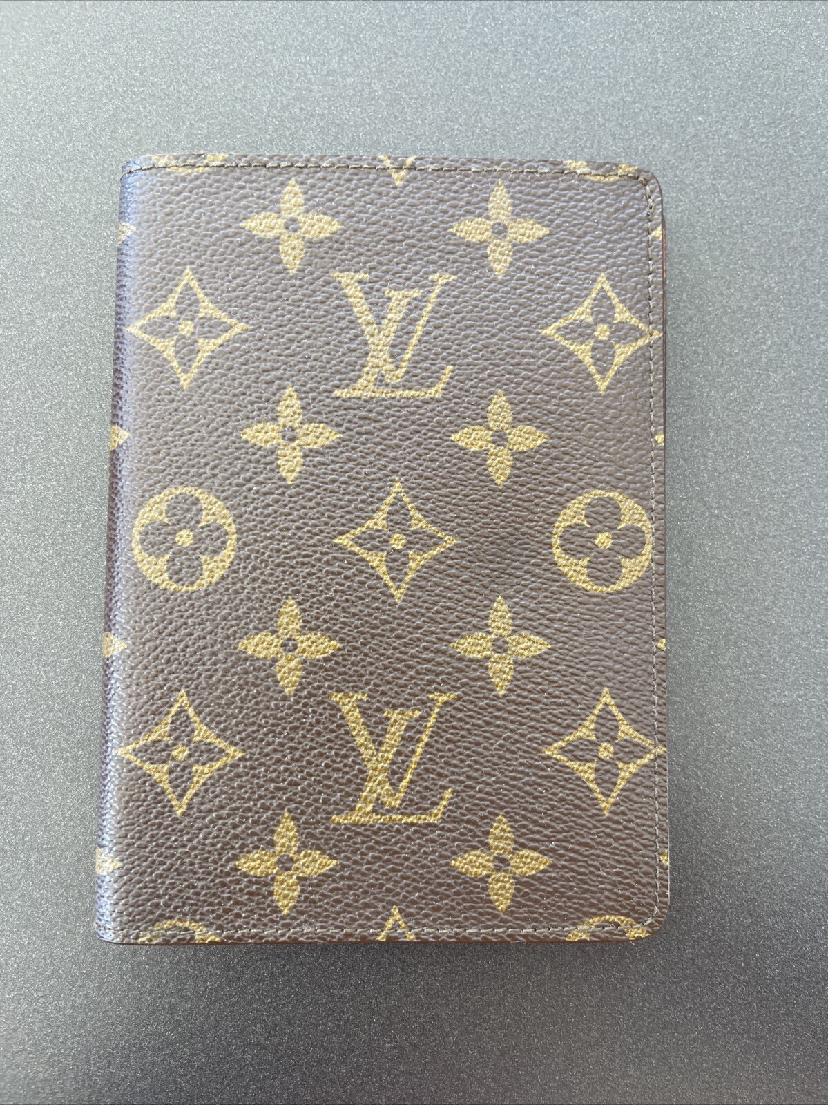 Louis Vuitton document holder - image 1