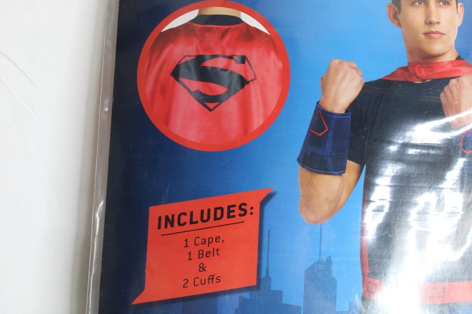 Kit de accesorios de disfraz de Halloween de Superman DC talla única, nuevo en paquete Foto 3 de 3