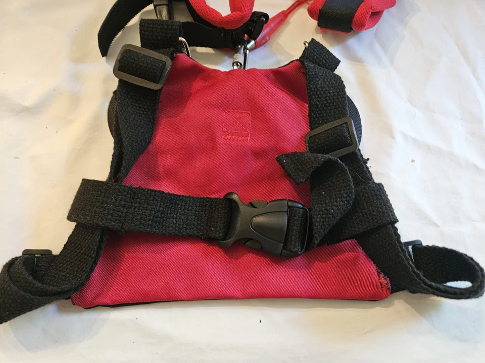 Arnés de seguridad desmontable Lehoo Castle para niños pequeños correa de Mickey Mouse Disney Foto 3 de 4