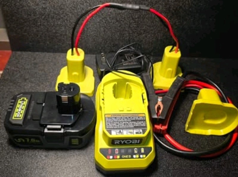Expert Kit.  Includes  "Ryo Green" Jump Starter, Reviver, Battery, & Charger.