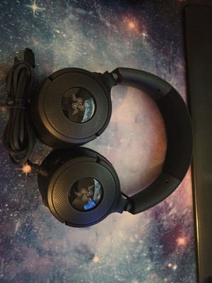 Razer Kraken V4 X Wired Gaming Headset: Cardioid Mic, Chroma RGB Lighting Black