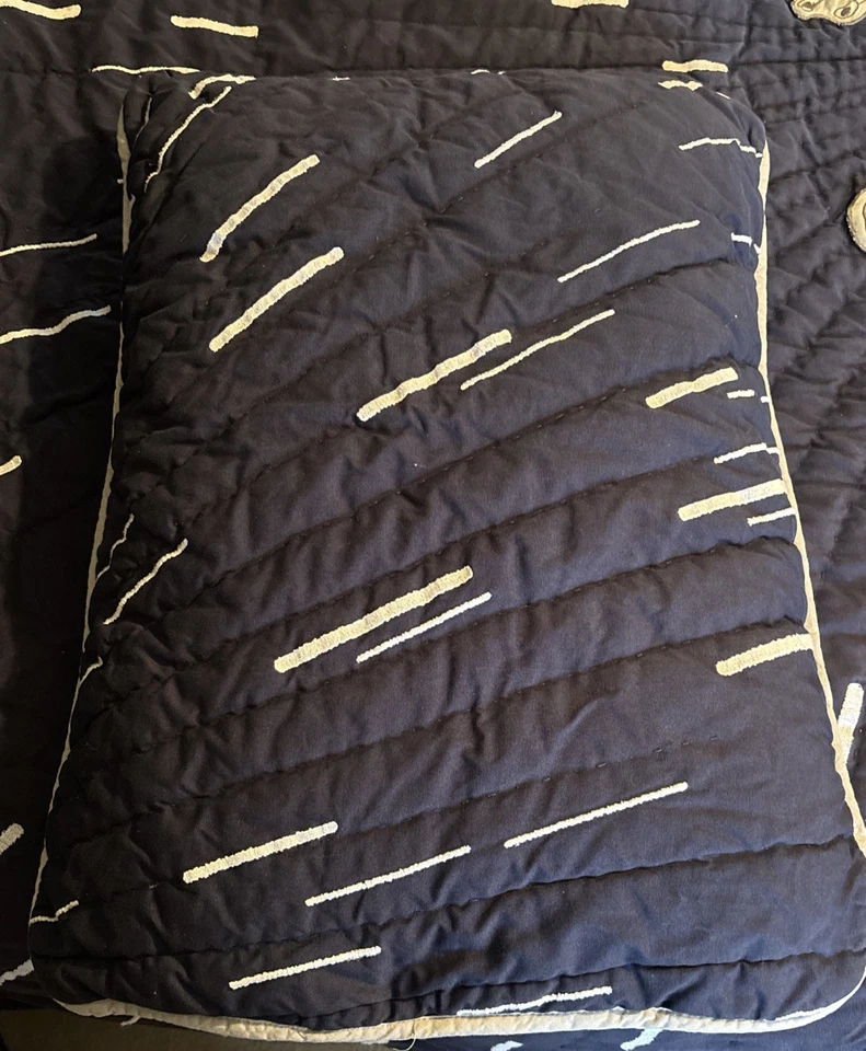 Edredón completo/queen Pottery Barn Kids Star Wars y 2 fundas. Foto 3 de 4