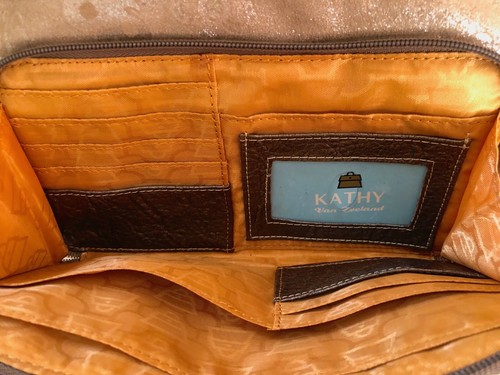Kathy Van Zeeland Crossbody Bag Faux Soft Brushed Suede VGC Beautiful - 第 16/24 張圖片