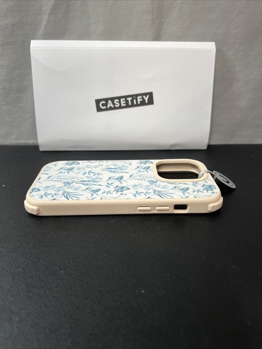 Casetify Elegant Pastel Butterfly Floral iPhone 14 Pro Ultra Compostable Case - Photo 6 sur 6