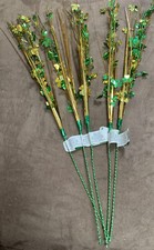 ST.PATRICKS DAY SHIMMERING SHAMROCK PICKS 19  GREEN/GOLD DECOR 5-PCS