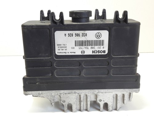 Volkswagen Golf III 1993 Benzin Motorsteuergerät ECU 0261200764 55kW GUST26901