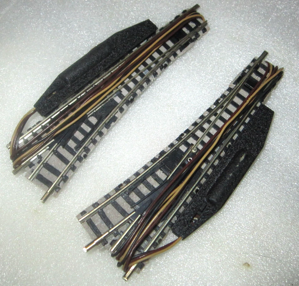 FLEISCHMANN 9141 N PICCOLO ELECTRIC LEFT/ RIGHT HAND TURN OUT SWITCH POINTS SET - Image 4 of 4