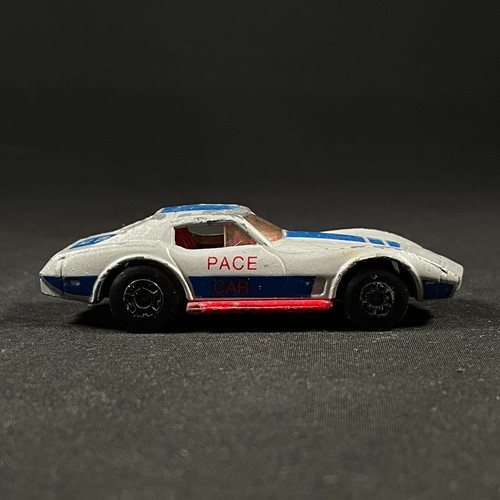 Matchbox Superfast No. 62-d Chevrolet Corvette “Pace Car” Macau (c) 1979 - Picture 4 of 8