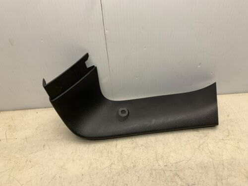 2017-2022 BUICK ENCORE RIGHT PASSENGER SIDE REAR LIFTGATE HATCH UPPER TRIM - 第 1/6 張圖片