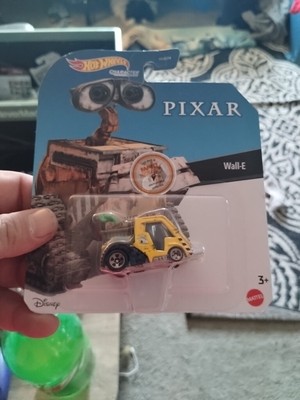 Wall-E Disney Character Cars Series 5 Hot Wheels (2020) HHB74 HMV32 NIP