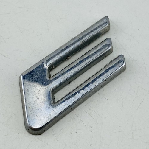 2001-2004 Oldsmobile Alero Emblem Letter Logo Badge Trunk Rear Chrome OEM D77E