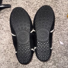 Ugg Slippers Size 7